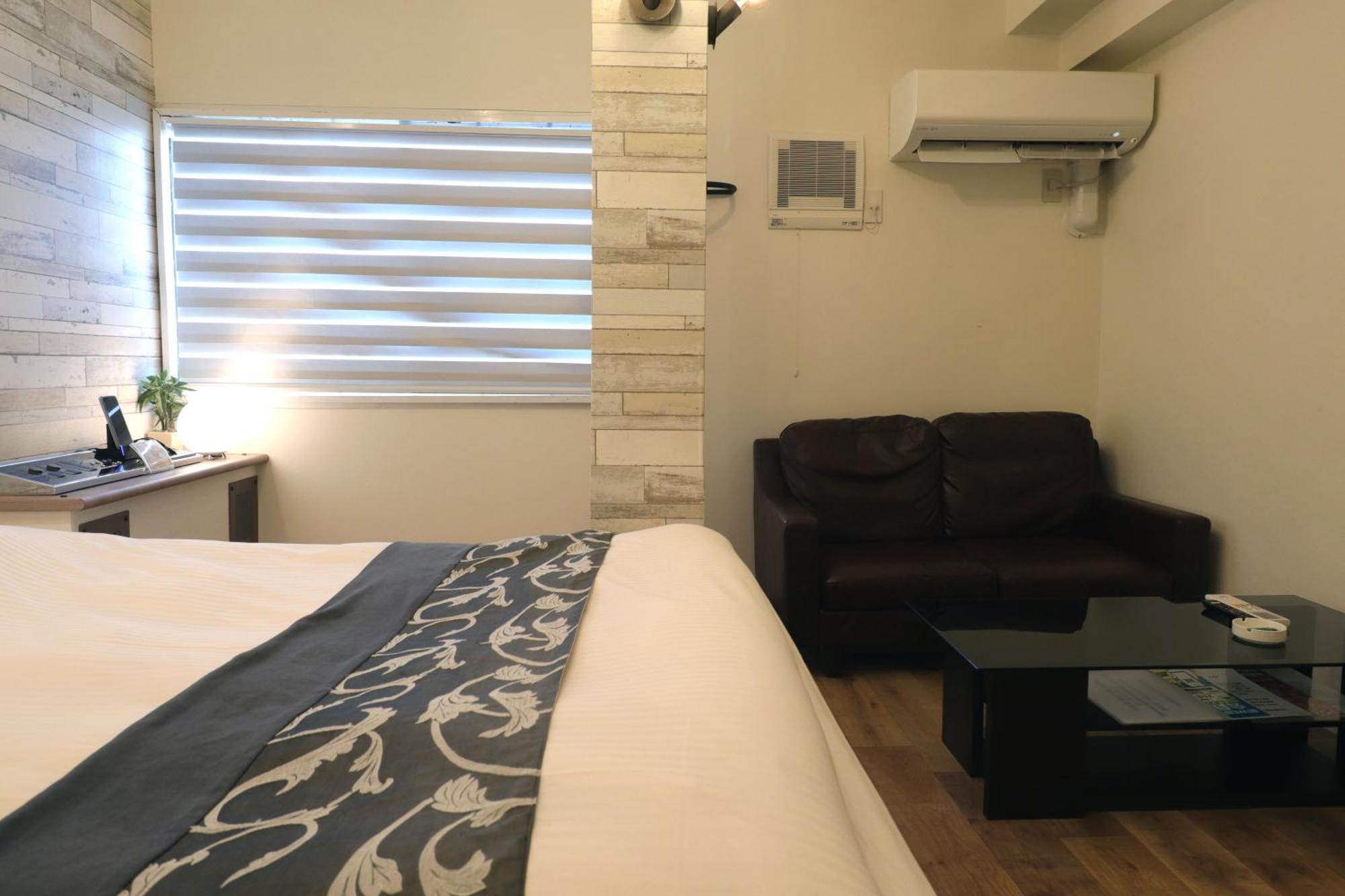 天然個室温泉 Hotel Lafontaine 諏訪 (Adults Only) Suwa  Exterior photo
